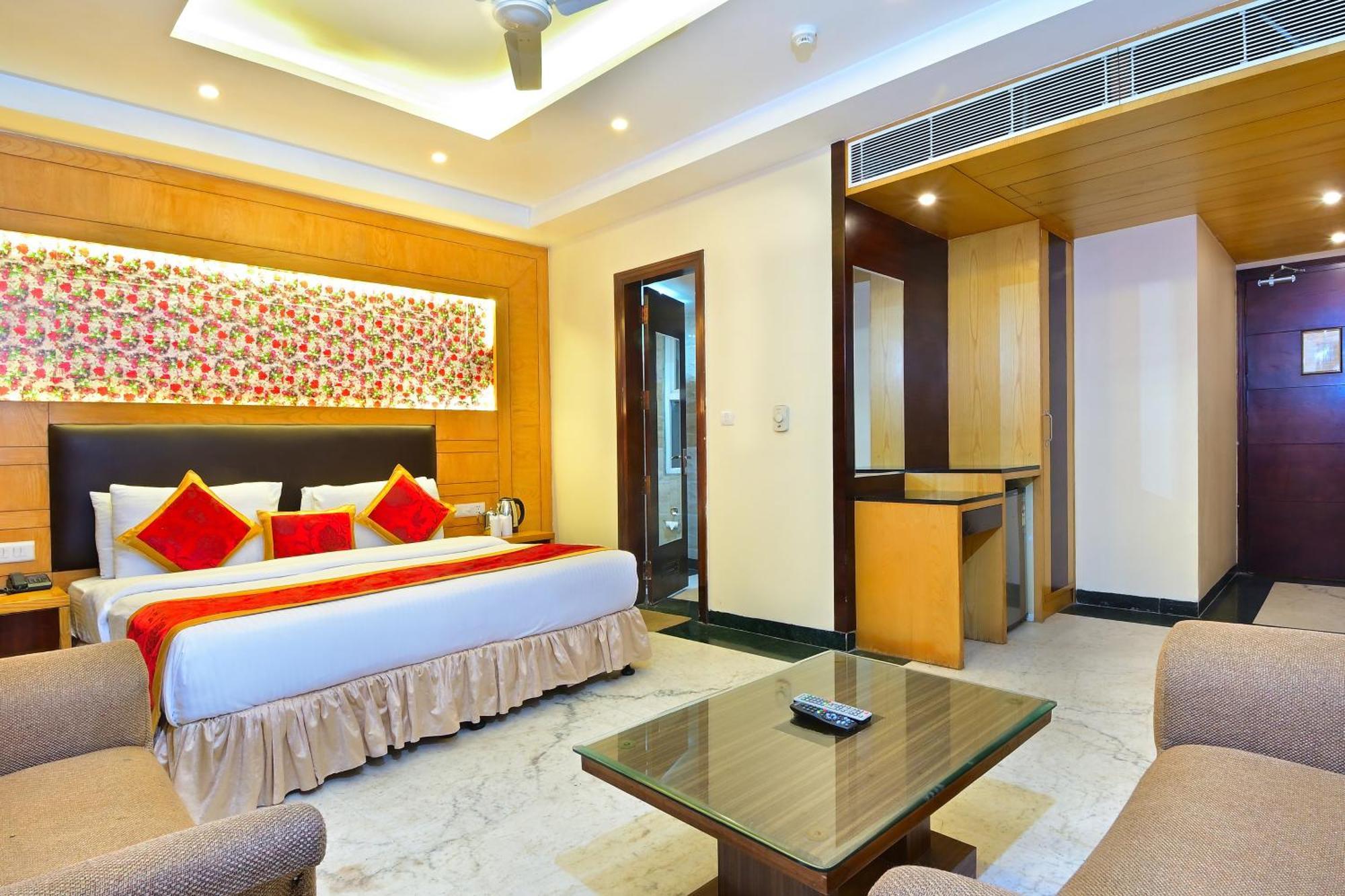 Hotel Hari Piorko - Railway Station New Delhi
