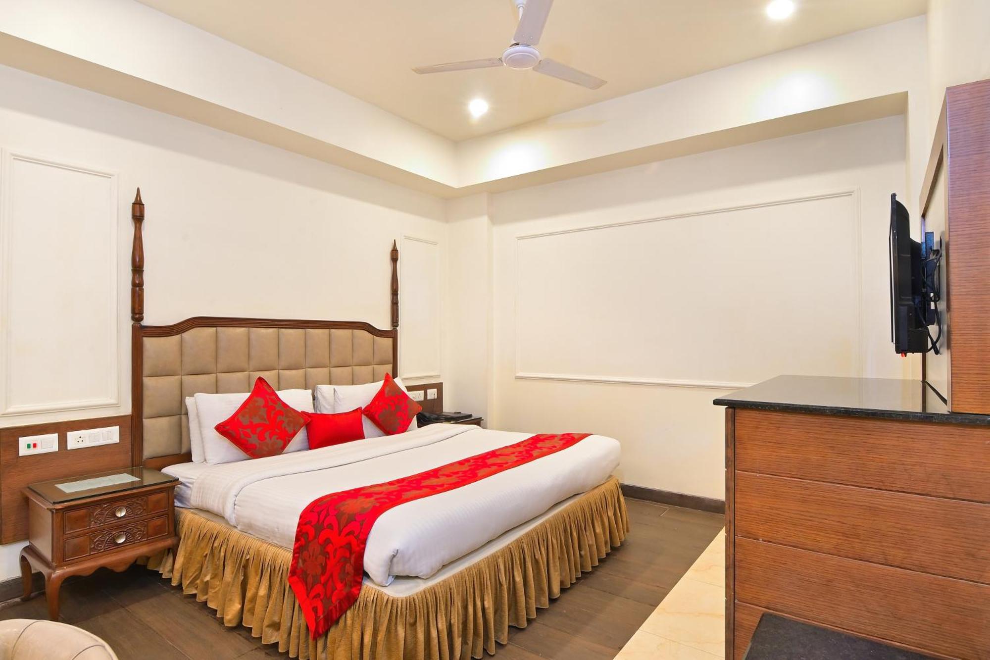 Hari Piorko - Railway Station 3* New Delhi
