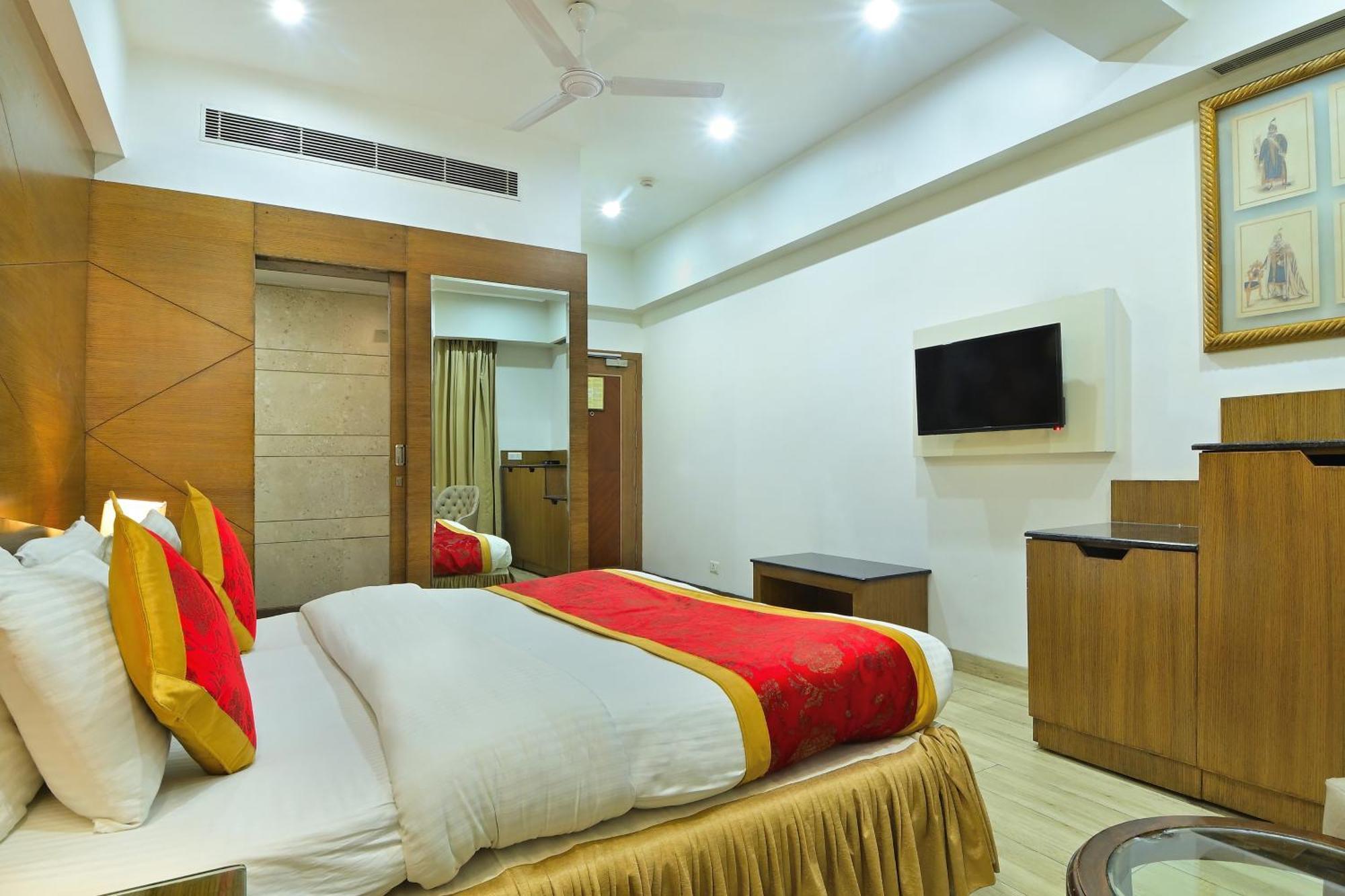 Hotel Hari Piorko - Railway Station 3*