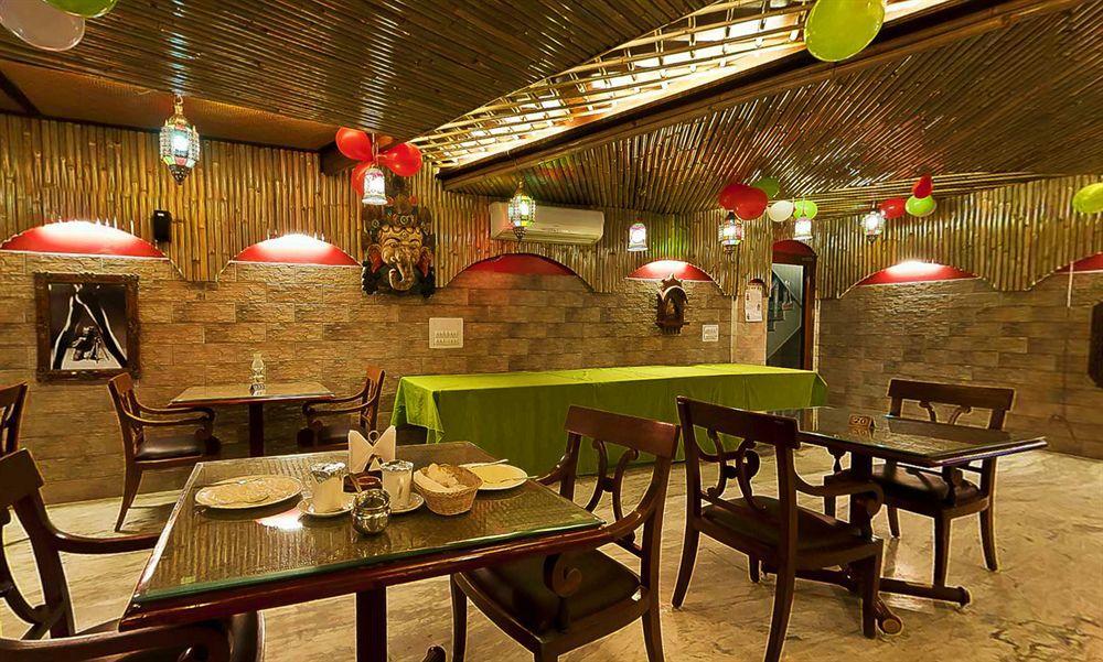 Hari Piorko - Railway Station Hotel